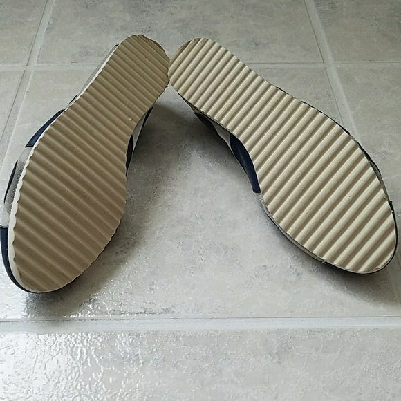 French Sole FS/NY 'Retro' flat - Picture 2 of 8